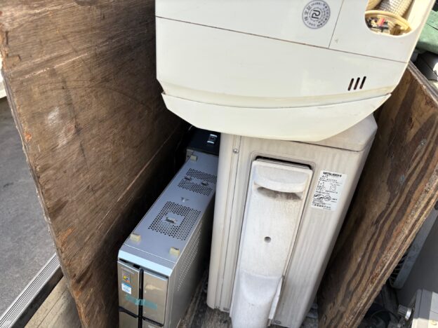 西区１軒家エアコン１台パソコン２台無料回収